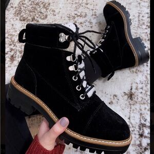 Black snow boots